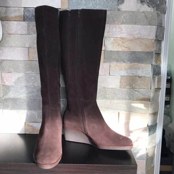 AEROSOLES Women's Binocular Wedge Boot - Picture 3 of 6